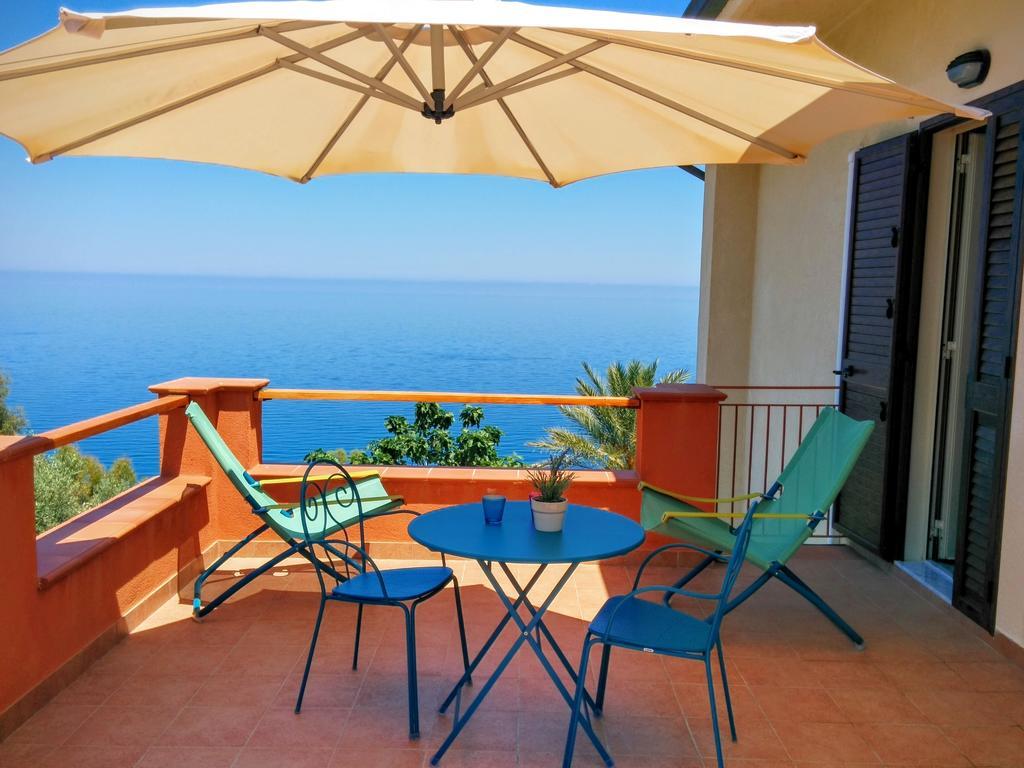 Villa Terramare Castel di Tusa Habitación foto